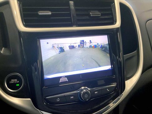 Used 2020 Chevrolet Sonic LT w/ Convenience Package image 27