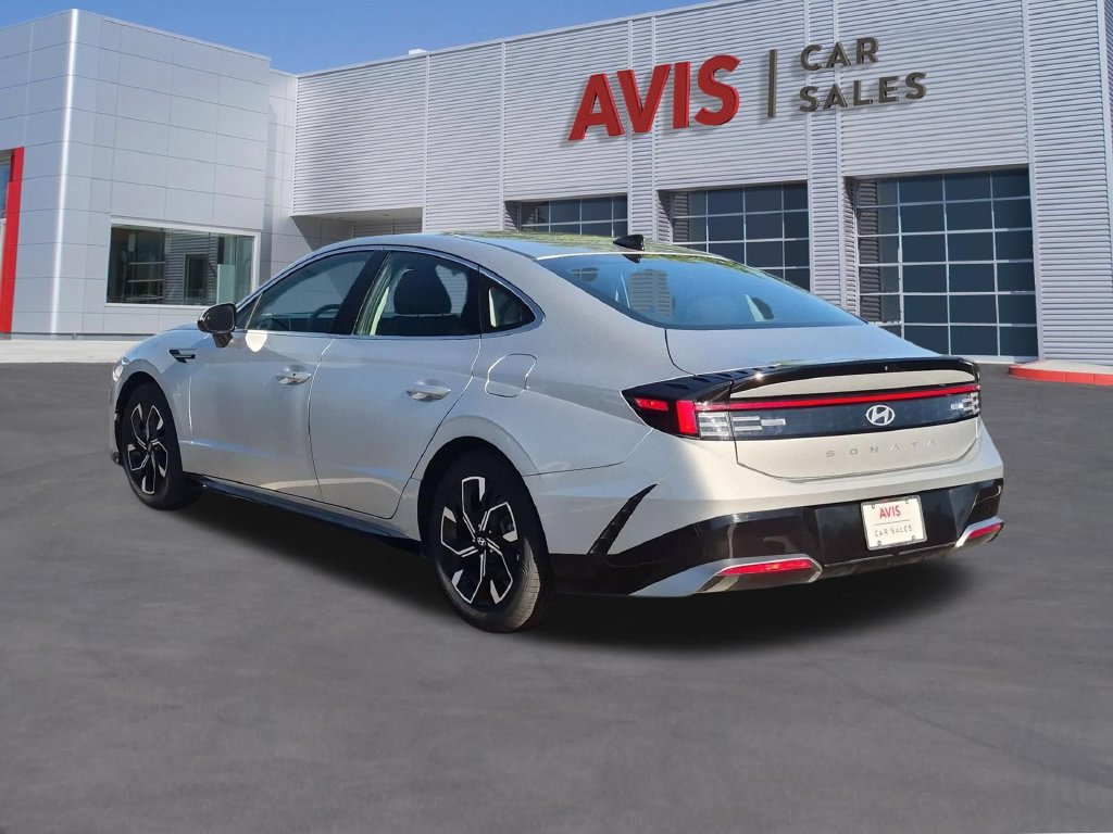 Used 2025 Hyundai Sonata SEL FWD image 9