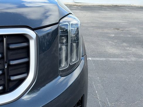 Used 2024 Kia Telluride S w/ S Sunroof Package FWD image 9
