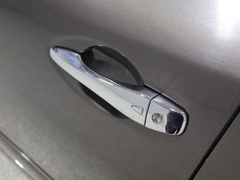 Used 2014 Nissan Altima 2.5 SL w/ Moonroof Package FWD image 9