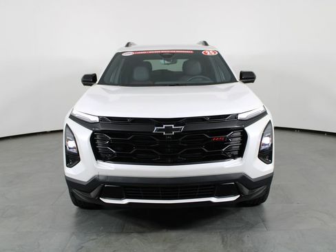 Used 2025 Chevrolet Equinox RS w/ Safety and Technology Package FWD image 13