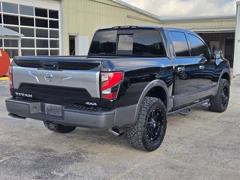 Used 2021 Nissan Titan Platinum Reserve w/ Moonroof Package AWD/4WD image 6
