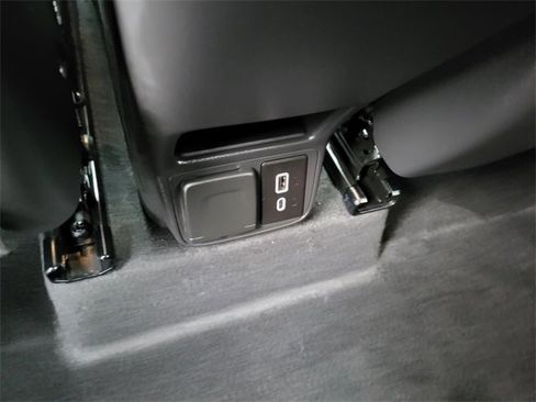 Used 2026 Chevrolet TrailBlazer LT w/ Convenience Package image 11