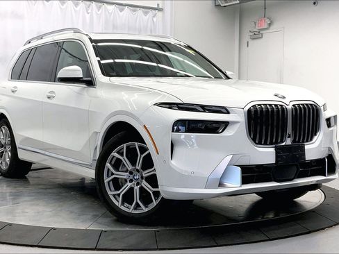 Certified 2024 BMW X7 xDrive40i w/ Executive Package AWD/4WD image 7