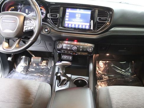 Used 2024 Dodge Durango SXT image 31