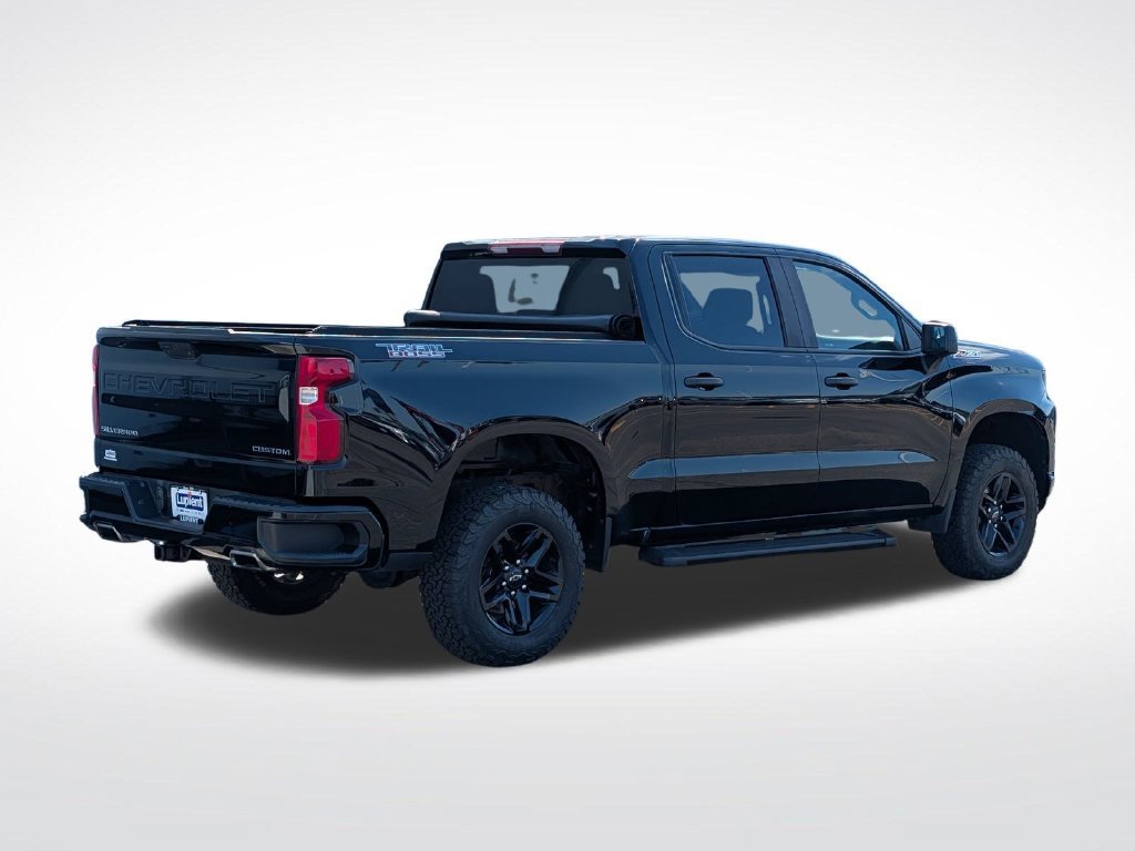 Used 2019 Chevrolet Silverado 1500 Custom Trail Boss w/ Custom Convenience Package AWD/4WD image 3