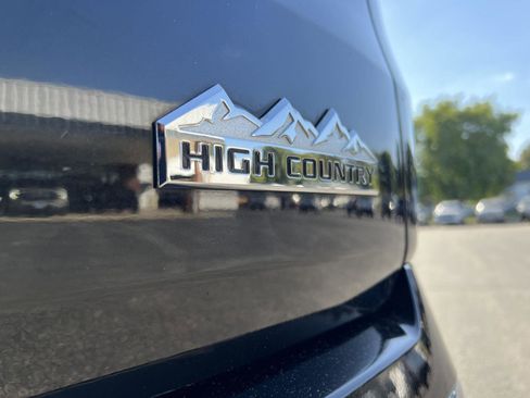 Used 2019 Chevrolet Traverse High Country image 7