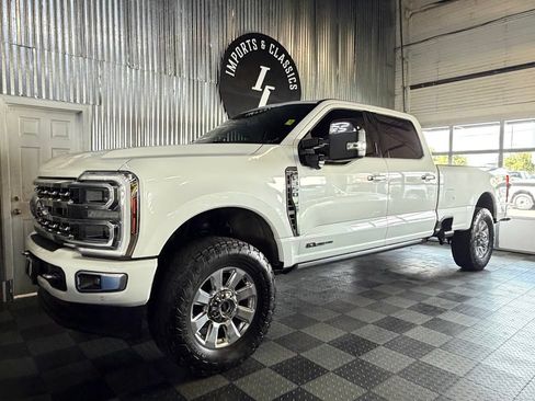 Used 2024 Ford F350 Platinum AWD/4WD image 1
