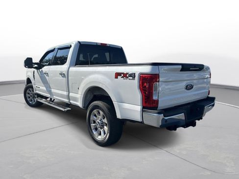 Used 2017 Ford F250 Lariat w/ Lariat Ultimate Package AWD/4WD image 8