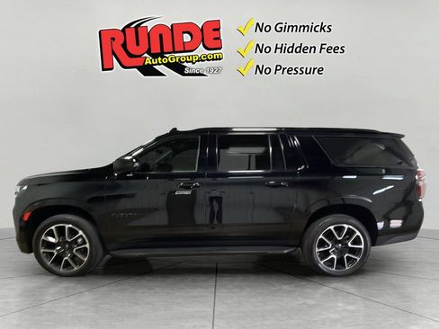 Used 2021 Chevrolet Suburban RST w/ Luxury Package AWD/4WD image 3