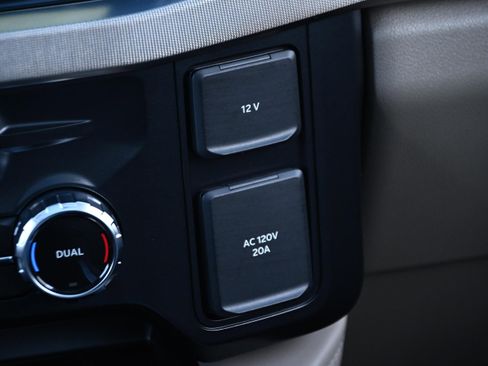 Used 2026 Ford F450 Platinum w/ Platinum Plus Package image 23