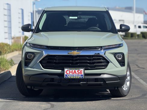 New 2026 Chevrolet TrailBlazer LS w/ LS Convenience Package image 2