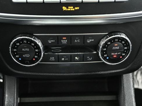 Used 2016 Mercedes-Benz GL 450 4MATIC w/ Premium I Package image 38
