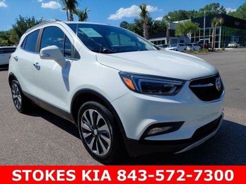 Used 2019 Buick Encore Essence AWD/4WD image 3
