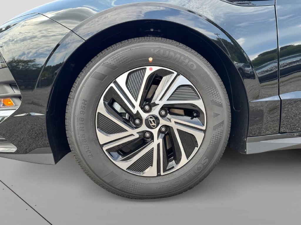 New 2026 Hyundai Sonata Blue FWD image 13