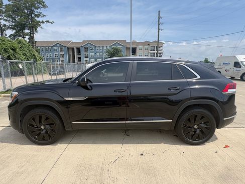 Used 2024 Volkswagen Atlas Cross Sport SEL AWD/4WD image 5