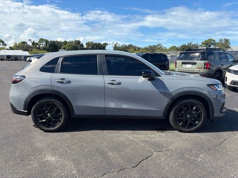Certified 2025 Honda HR-V Sport image 8