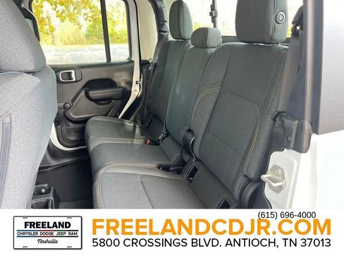 New 2024 Jeep Gladiator Sport image 20