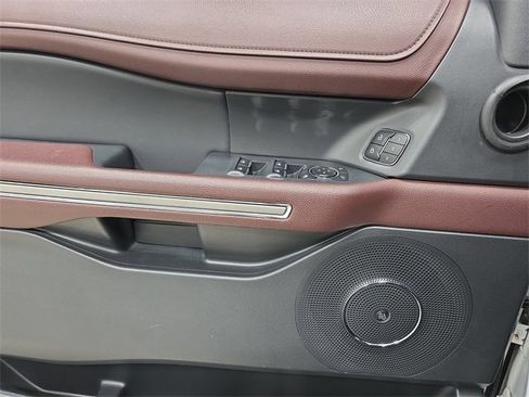 Used 2024 Ford Expedition Max Limited image 28