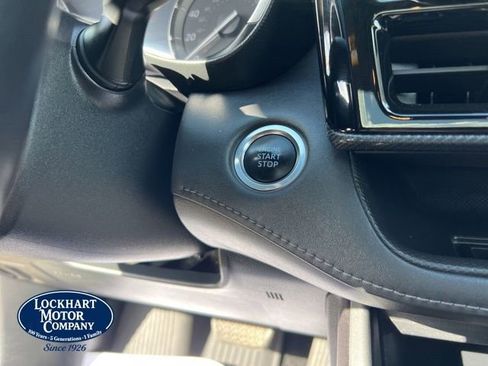 Used 2021 Toyota Highlander XSE image 47