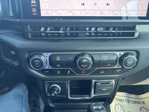 Used 2024 Jeep Wrangler Sport image 20