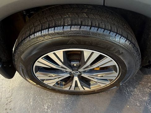 Used 2022 Nissan Rogue SV w/ SV Premium Package image 26