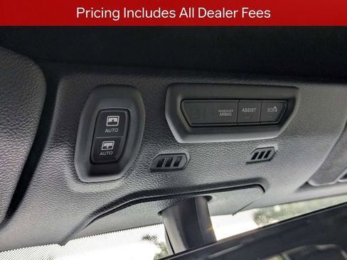 Used 2022 Jeep Wrangler Unlimited Sahara AWD/4WD image 21