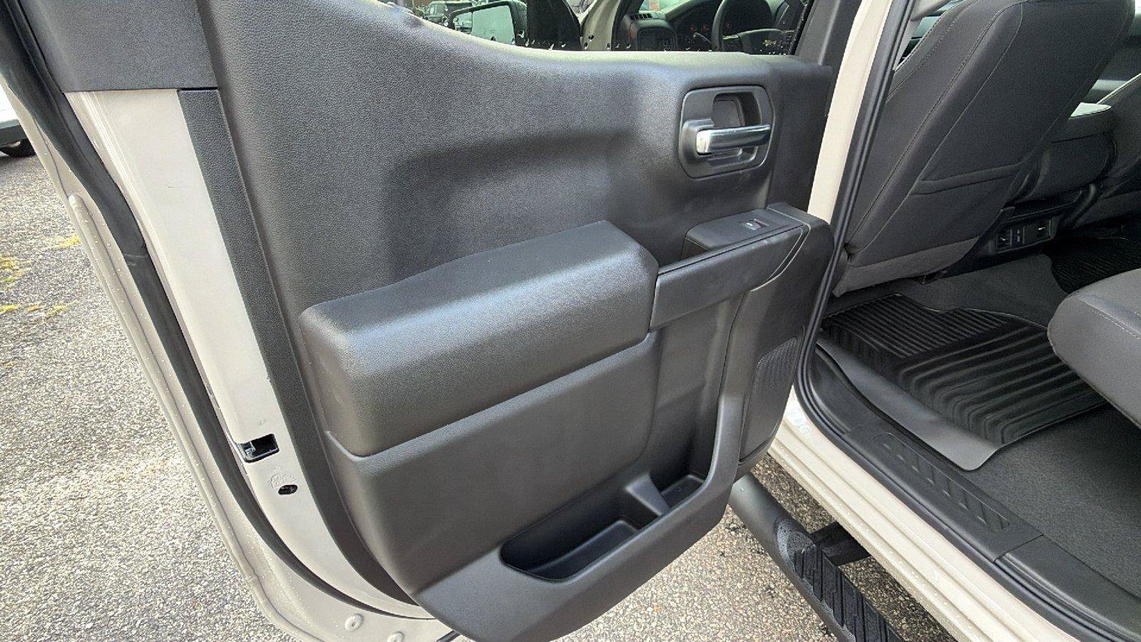 New 2026 Chevrolet Silverado 1500 Custom w/ Turbomax Blackout Package RWD image 18