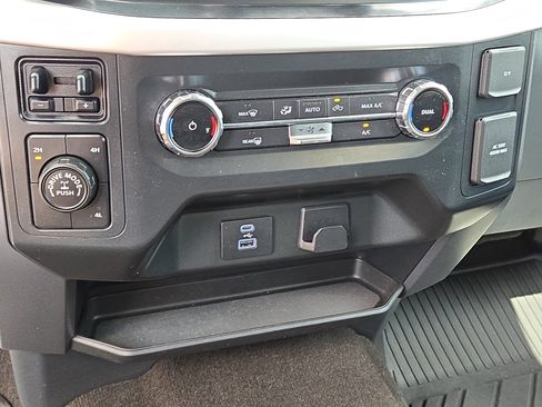 Used 2022 Ford F150 XLT w/ Equipment Group 301A Mid AWD/4WD image 25