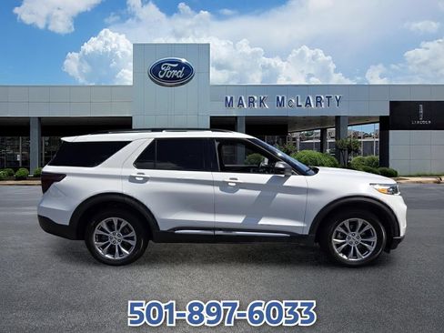 Used 2020 Ford Explorer XLT w/ Equipment Group 202A AWD/4WD image 6