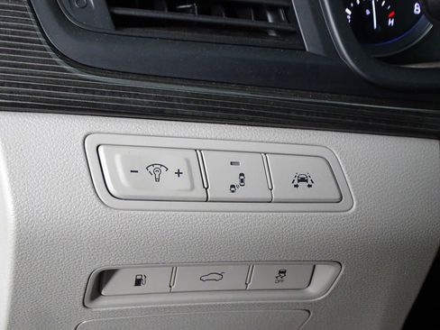 Used 2018 Hyundai Sonata Limited w/ Limited Ultimate Package 03 image 18