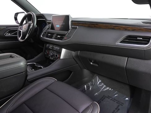 Used 2023 Chevrolet Tahoe Premier AWD/4WD image 15