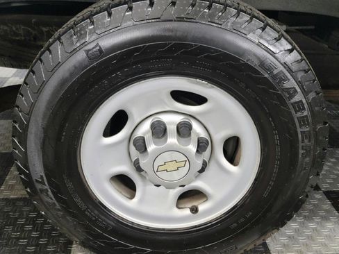 Used 2014 Chevrolet Express 2500 LS image 22