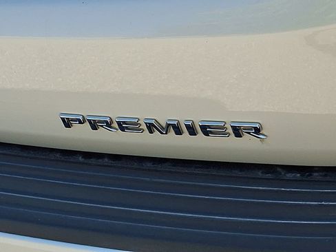 Used 2023 Chevrolet Tahoe Premier AWD/4WD image 33