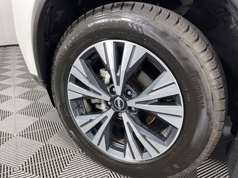 Used 2023 Nissan Rogue SV w/ SV Premium B Package AWD/4WD image 13