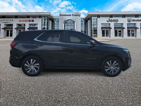 Used 2022 Chevrolet Equinox LT FWD image 9
