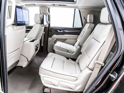 Used 2021 GMC Yukon Denali AWD/4WD image 30