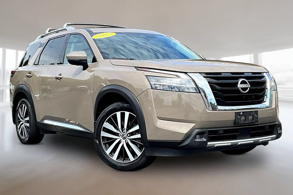 Used 2023 Nissan Pathfinder Platinum w/ Cargo Package AWD/4WD image 1