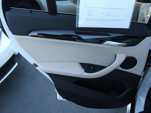 Used 2020 BMW X1 sDrive28i FWD image 22