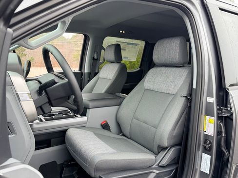 New 2026 Ford F250 XLT w/ XLT Premium Package image 15