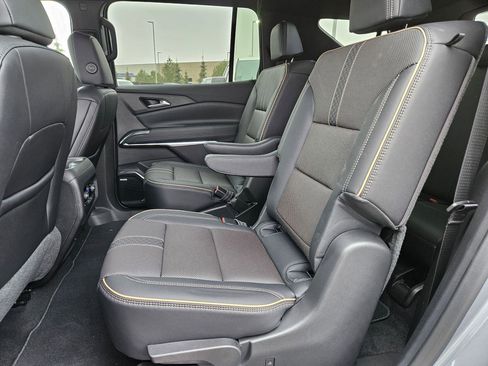 New 2026 Chevrolet Traverse High Country w/ LPO, Floor Liner Package AWD/4WD image 14
