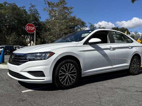 Used 2021 Volkswagen Jetta SE image 29