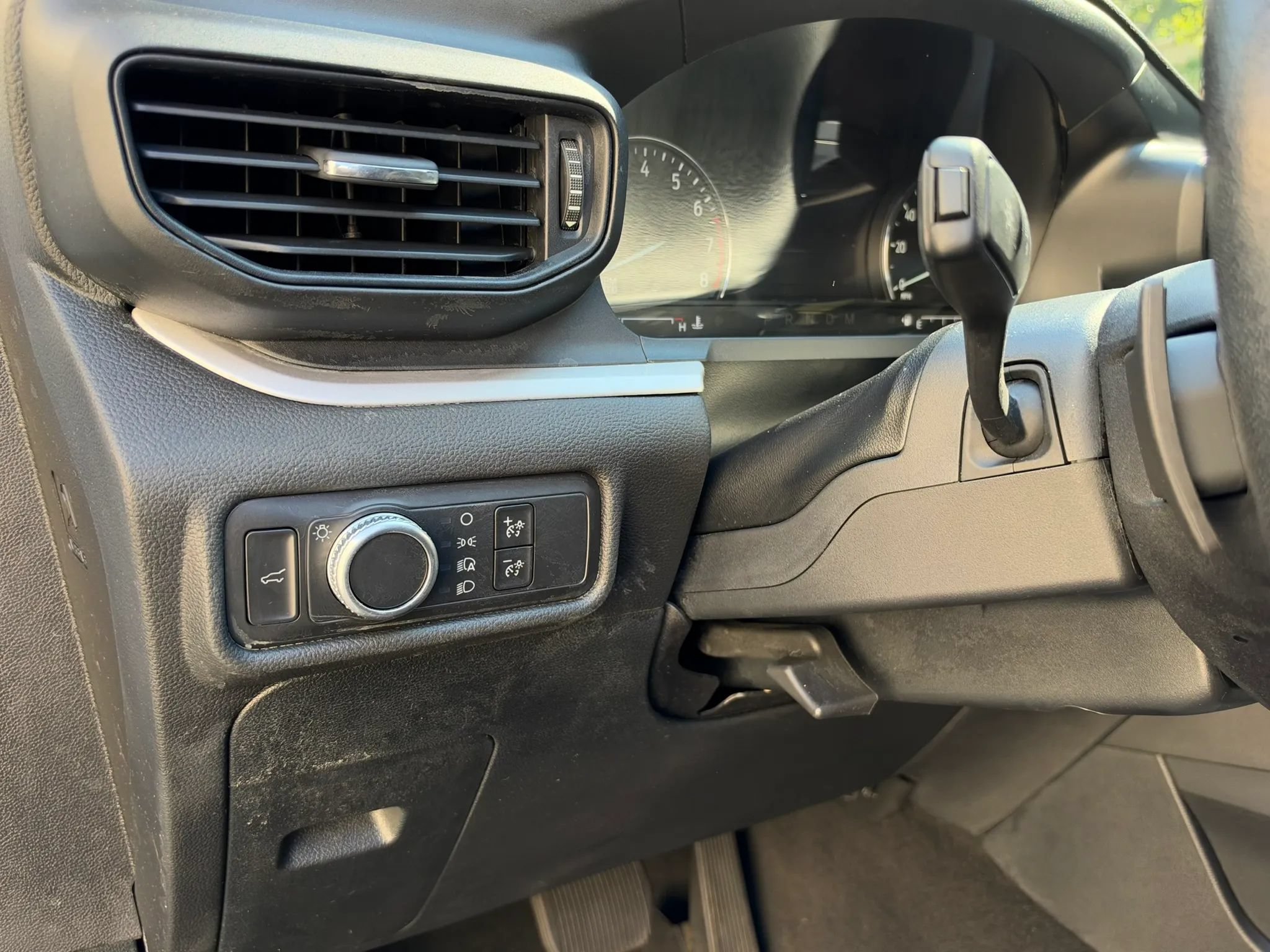 Used 2020 Ford Explorer XLT RWD image 26