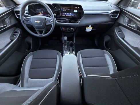 New 2026 Chevrolet TrailBlazer LT w/ Driver Confidence Package FWD image 8