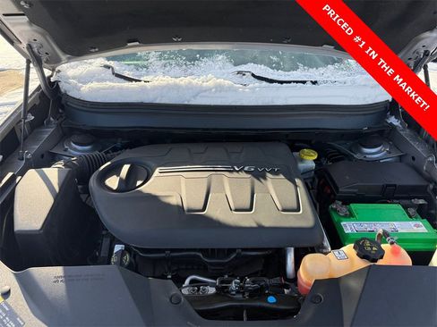 Used 2019 Jeep Cherokee Trailhawk image 27