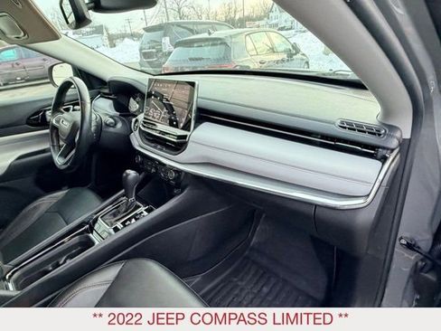 Certified 2022 Jeep Compass Limited image 9