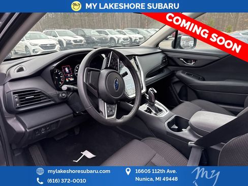 Used 2025 Subaru Outback Premium image 11