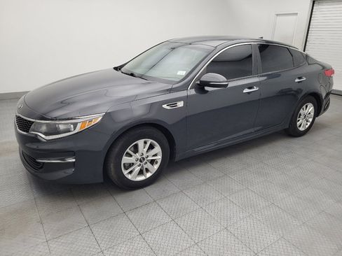 Used 2016 Kia Optima LX w/ LX Convenience Package FWD image 2