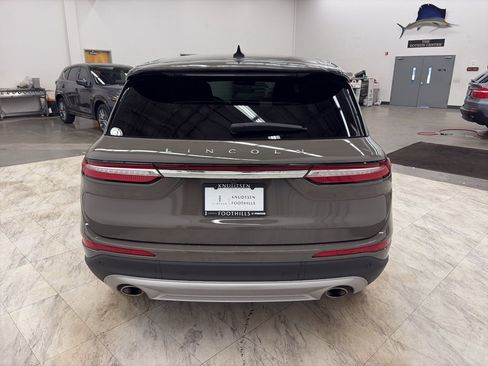 Used 2025 Lincoln Corsair Reserve w/ Rear Removable Package Tray image 6