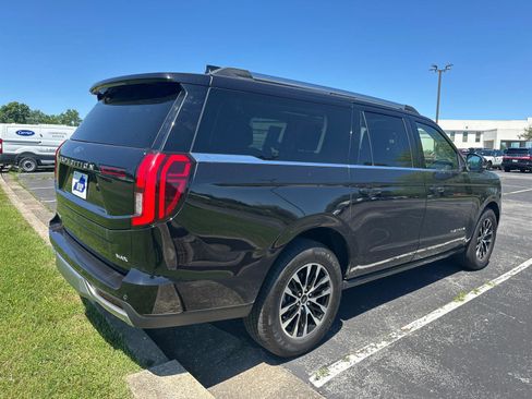 Certified 2025 Ford Expedition Max Platinum AWD/4WD image 17